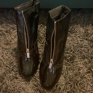 Wide zip front boots. NEW